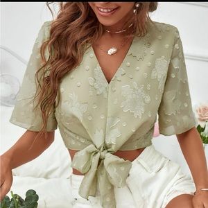 SHEIN cropped top. Size large. Never worn.